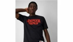 Champion X Stranger Things Men´s T-Shirt Black -shooos shop 217791 kk006 0 1