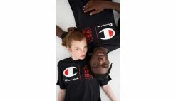 Champion X Stranger Things Men´s T-Shirt Black -shooos shop 217791 ww002 0